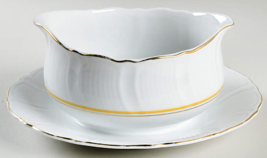 Regency Round Gravy Boat/Attached Underplate by Mikasa-1