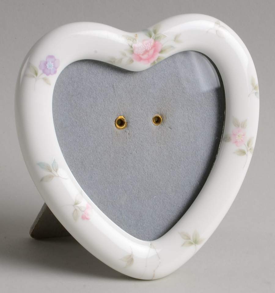 Remembrance Heart Shape Picture Frame by Mikasa-1