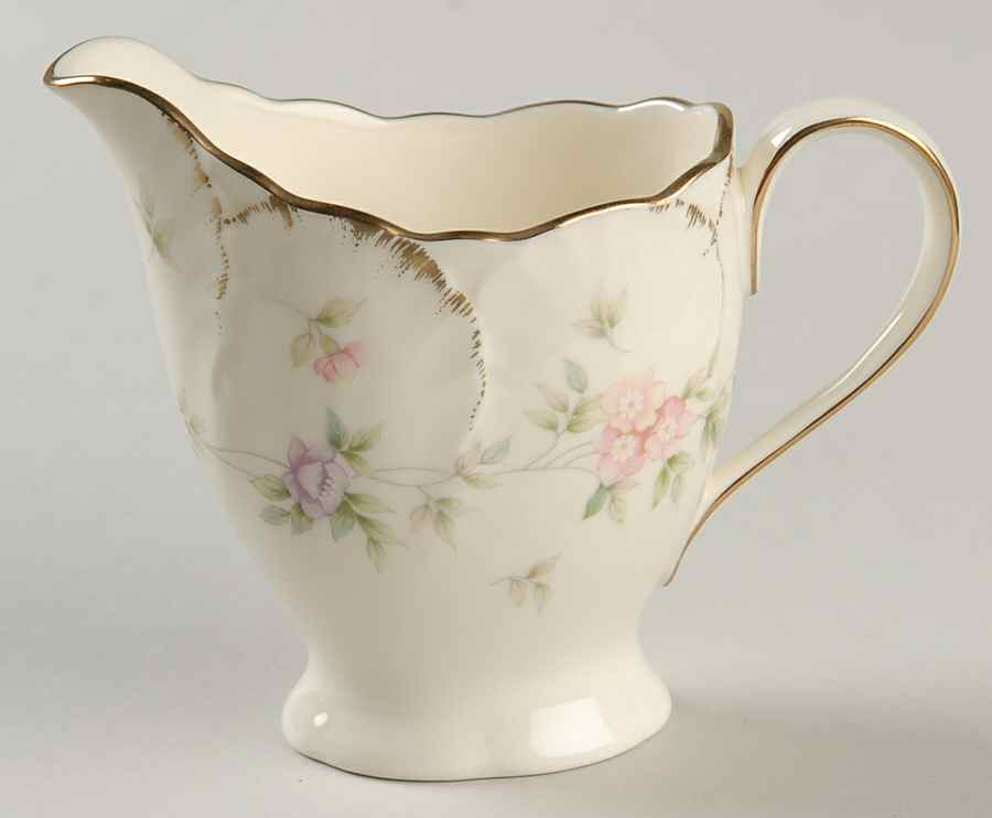 Remembrance Creamer by Mikasa-1
