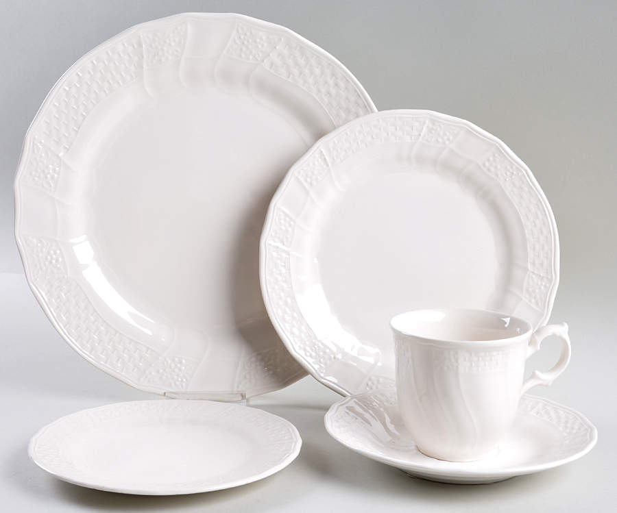 Renaissance White 5 Piece Place Setting by Mikasa-1