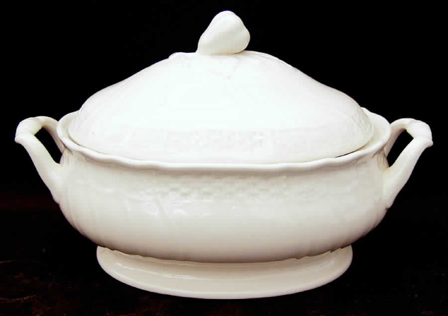 Renaissance White Oval Tureen & Lid by Mikasa-1