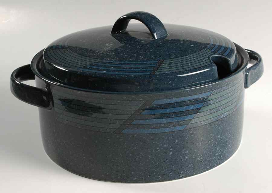 Rhythm and Blues 2 Qt Round Covered Casserole by Mikasa-1