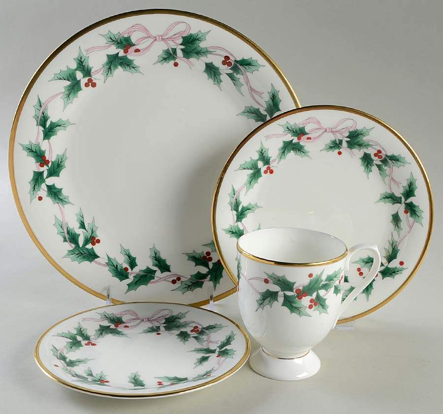 Ribbon Holly 4 Piece Place Setting by Mikasa-1