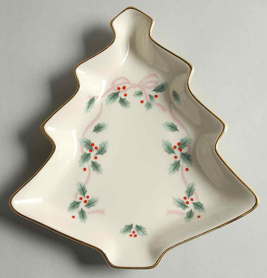 Ribbon Holly 1 Part Medium Tree Shaped Dish by Mikasa-1
