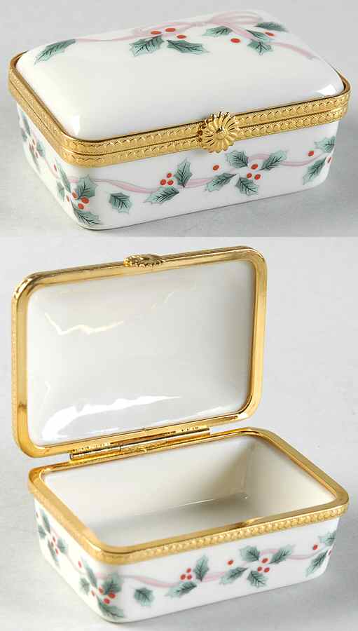 Ribbon Holly Hinged Box by Mikasa-1