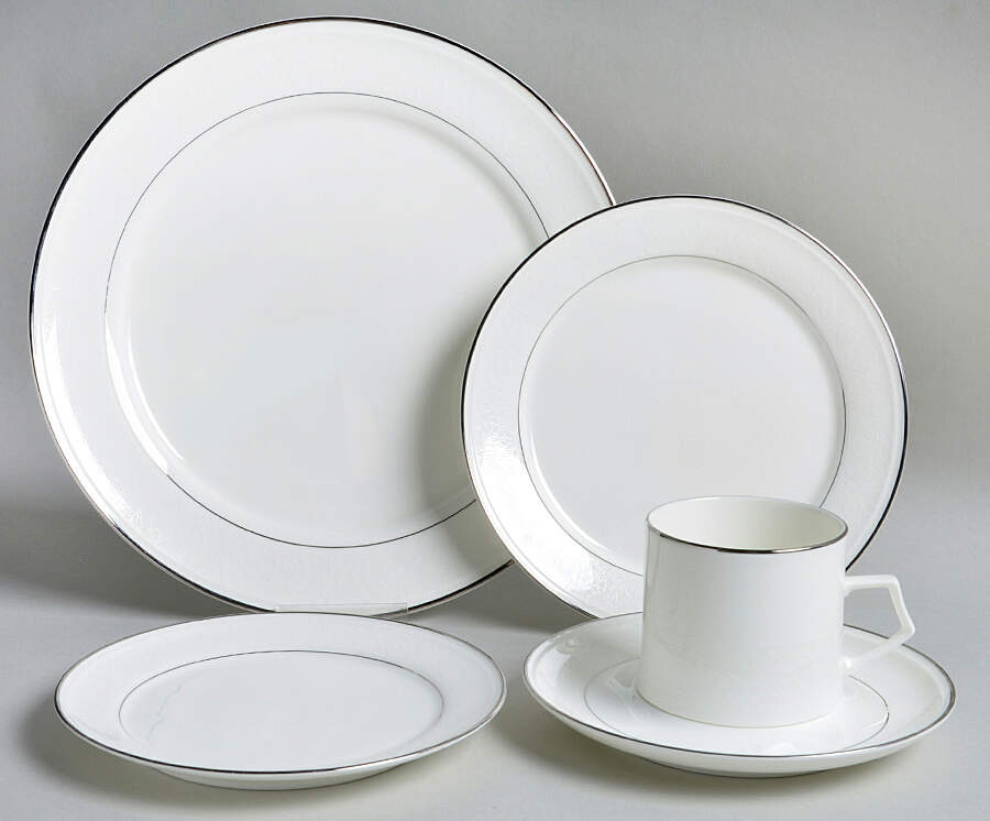 Rochelle 40 Piece Estate Set by Mikasa-1