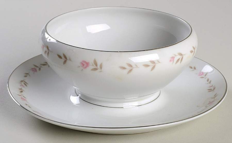 Rose Delight Gravy Boat with Attached Underplate by Mikasa-1