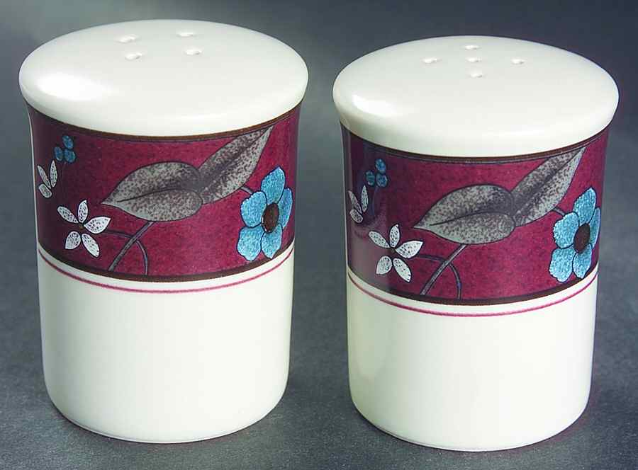 Romantic Fleur Salt & Pepper Set by Mikasa-1