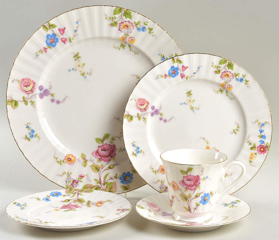 Rose Glow 5 Piece Place Setting by Mikasa-1