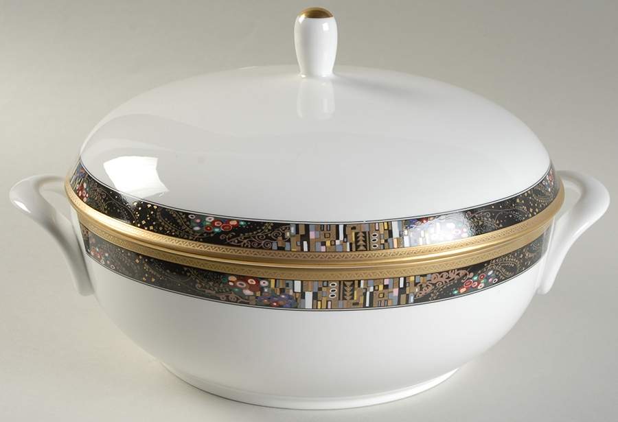 Royal Glimmer 2 Qt Round Covered Casserole by Mikasa-1
