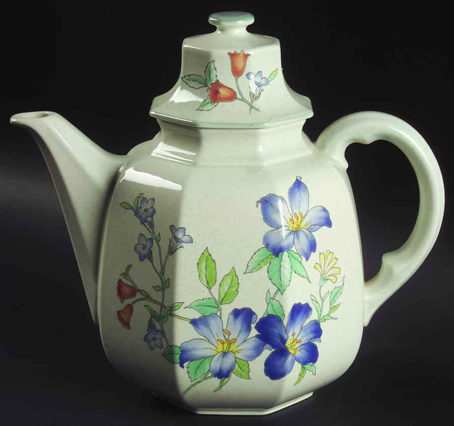 Rose Hips Coffee Pot & Lid by Mikasa-1
