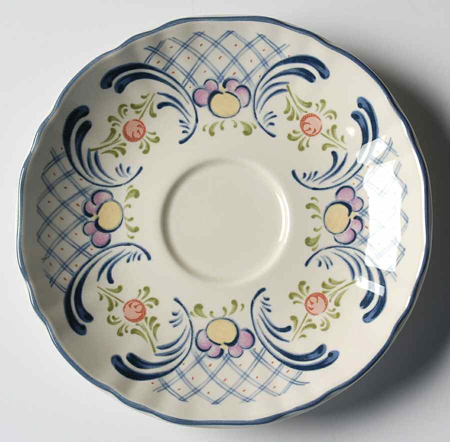 Romance Saucer by Mikasa-1