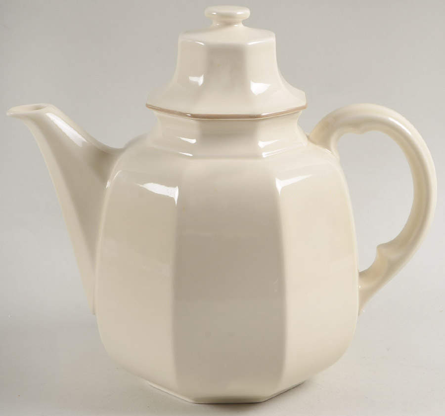 Romantics Teapot & Lid by Mikasa-1