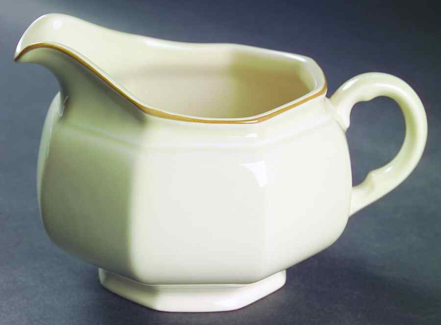 Romantics Gravy Boat by Mikasa-1