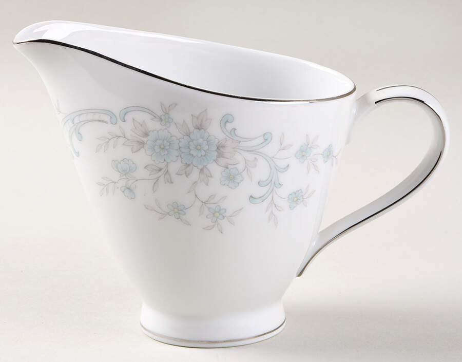 Rosalia Creamer by Mikasa-1