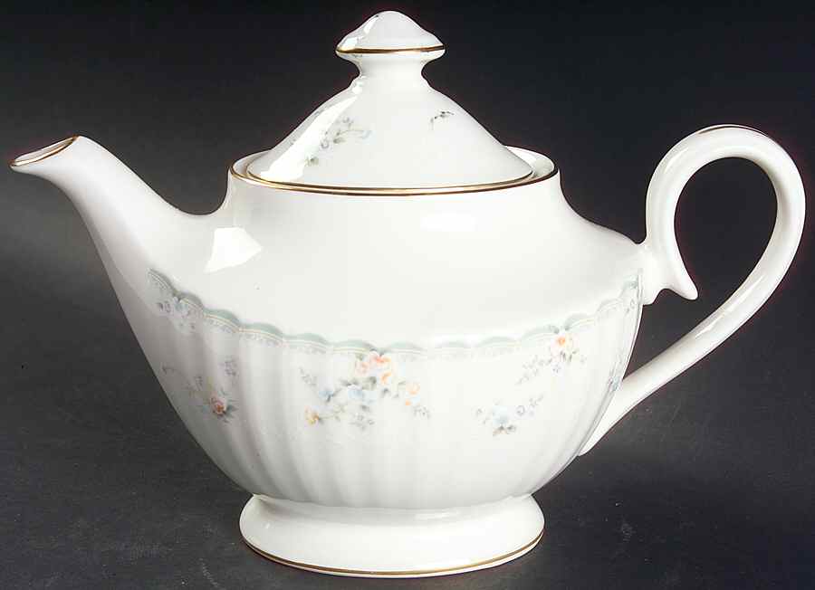 Roselle Teapot & Lid by Mikasa-1