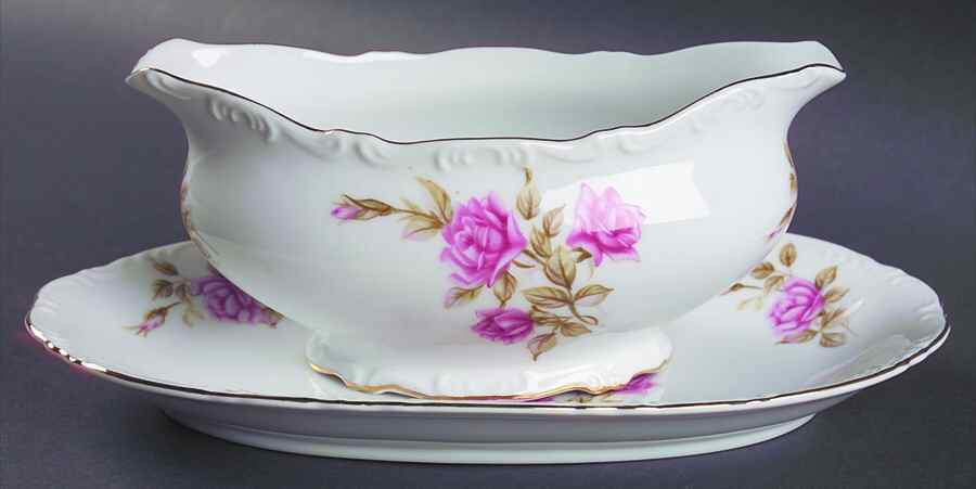 Rosetta Gravy Boat & Underplate/Relish by Mikasa-1