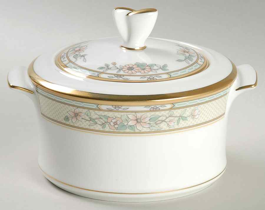 Roseville Sugar Bowl & Lid by Mikasa-1