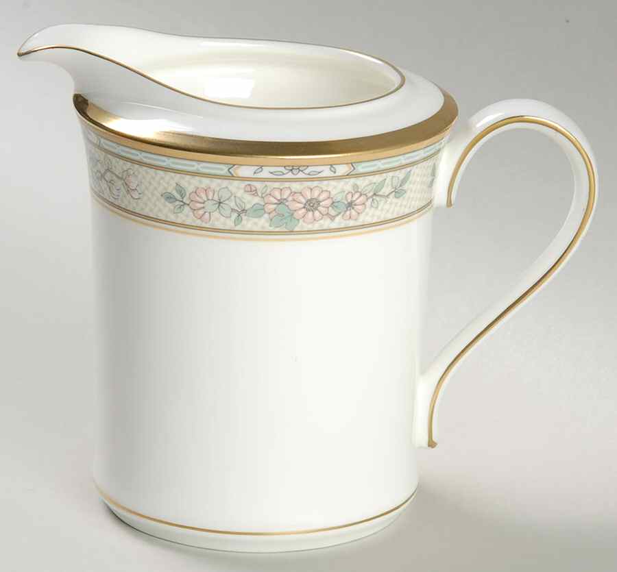 Roseville Creamer by Mikasa-1