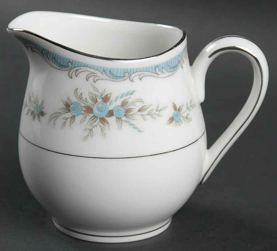 Roslyn Creamer by Mikasa-1