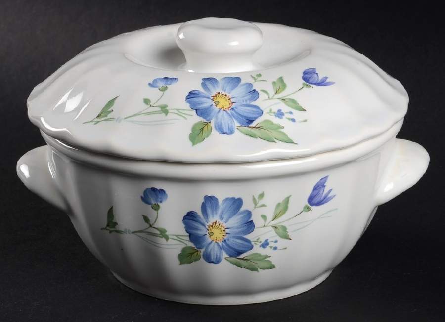 Rotunda Individual Casserole & Lid by Mikasa-1