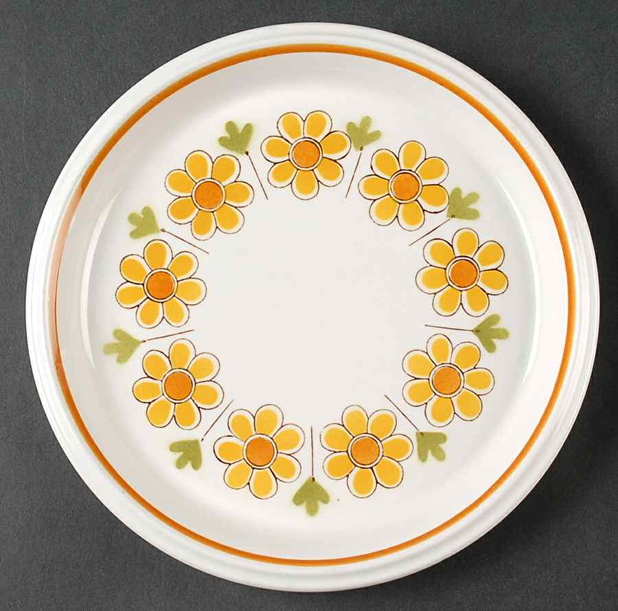 Roulette (Light Lively) Salad Plate by Mikasa-1