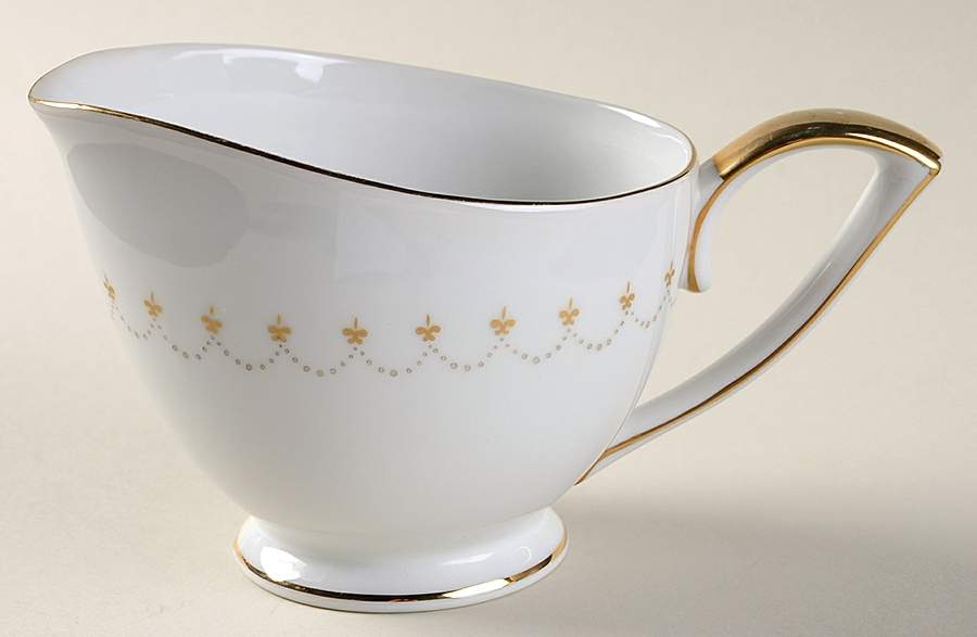 Royalty Creamer by Mikasa-1
