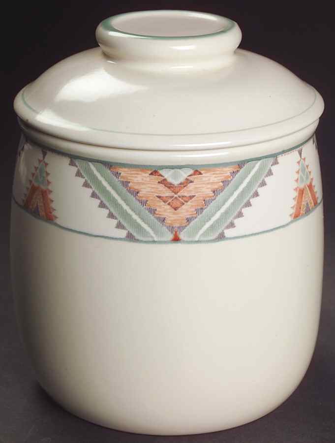 Santa Fe Medium Canister & Lid with Seal Ring by Mikasa-1