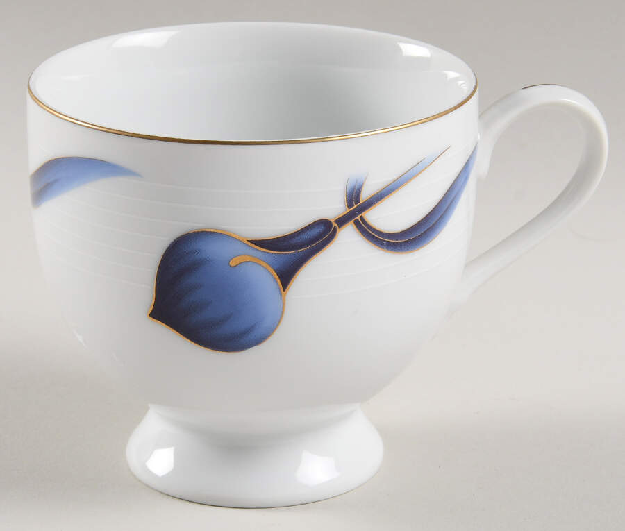 Sapphire Silhouette Footed Cup by Mikasa-1
