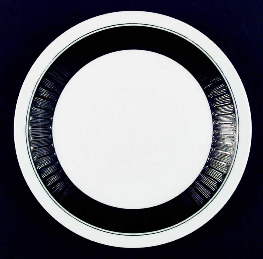 Saturn Dinner Plate by Mikasa-1
