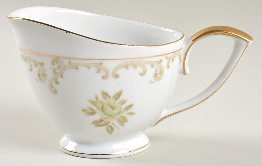 Sceptre Creamer by Mikasa-1