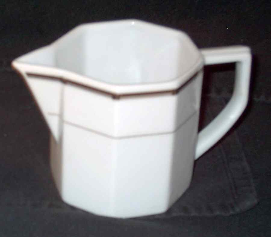 Servico Black Creamer by Mikasa-1