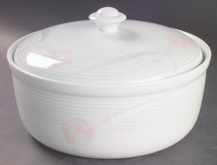 Serenade Pink 2.5 Qt Round Covered Casserole by Mikasa-1