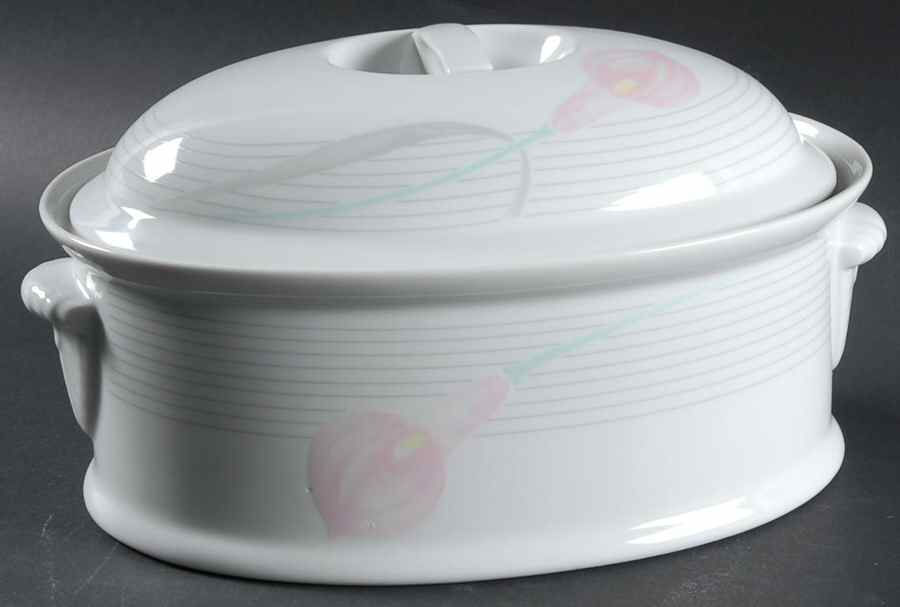 Serenade Pink 2 Quart Oval Covered Casserole by Mikasa-1