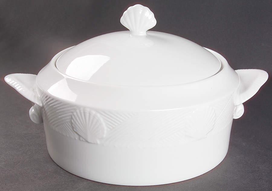 Sea Quest Round Covered Vegetable by Mikasa-1