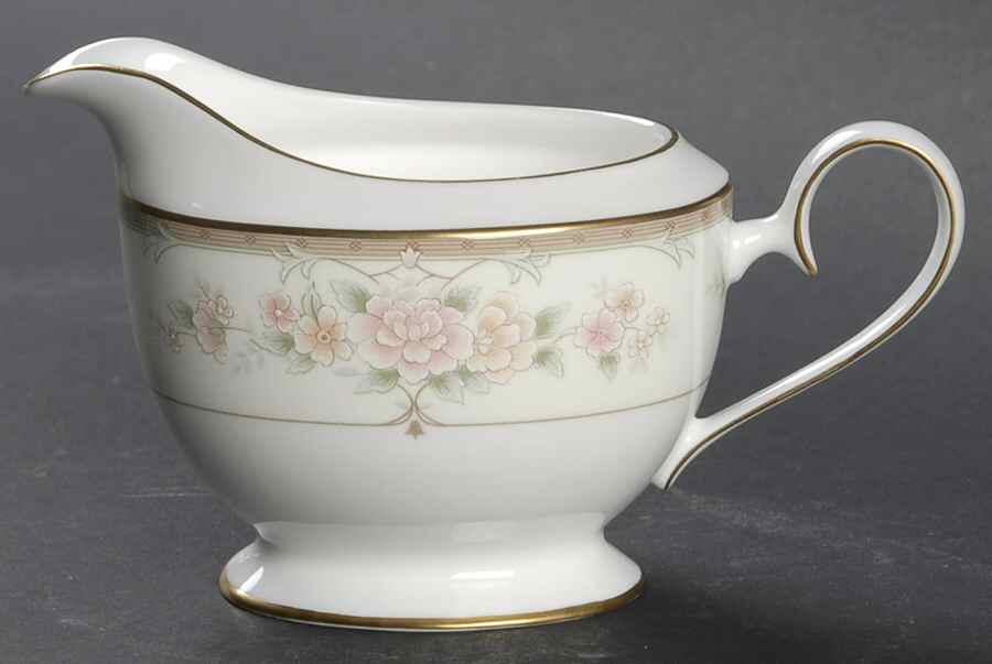 Serenade Creamer by Mikasa-1