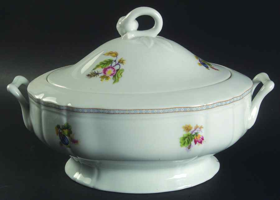 Shaughnessy Oval Covered Vegetable by Mikasa-1