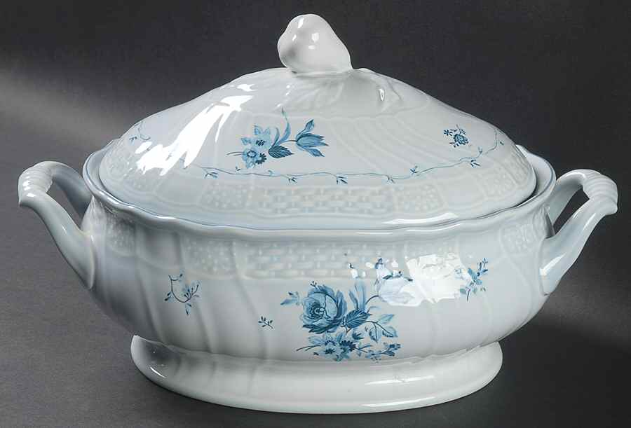 Sheffield Tureen &  Lid by Mikasa-1