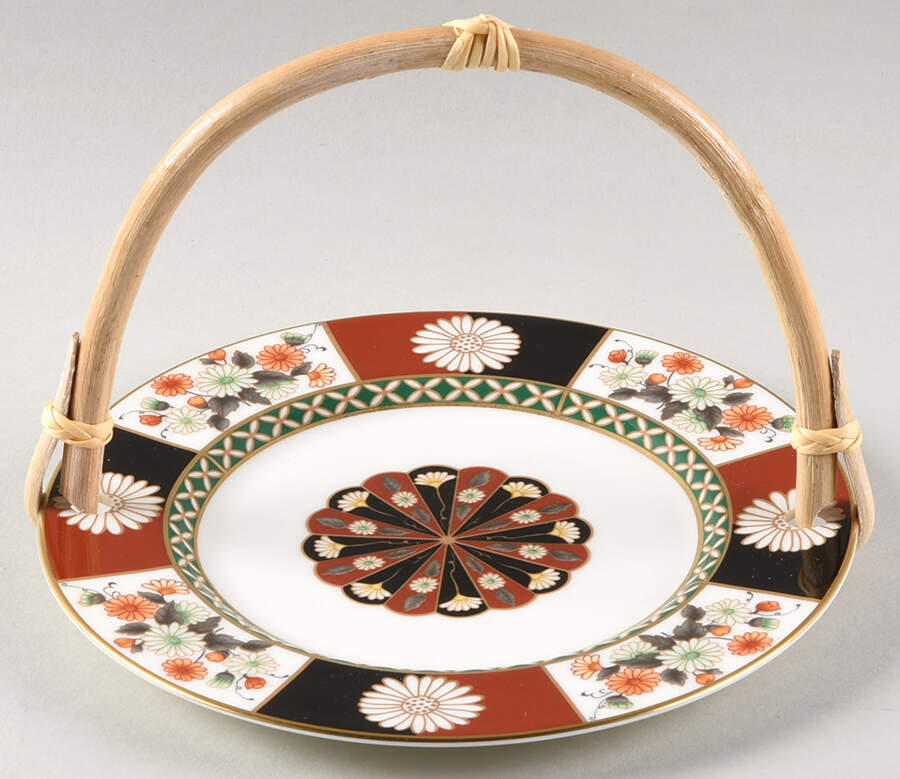 Shogun 5 3/8"-5 5/8" Bamboo Handled Serving Plate  HC by Mikasa-1