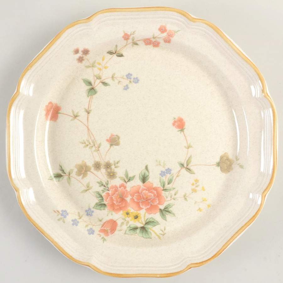 Silk Bouquet Dinner Plate by Mikasa-1