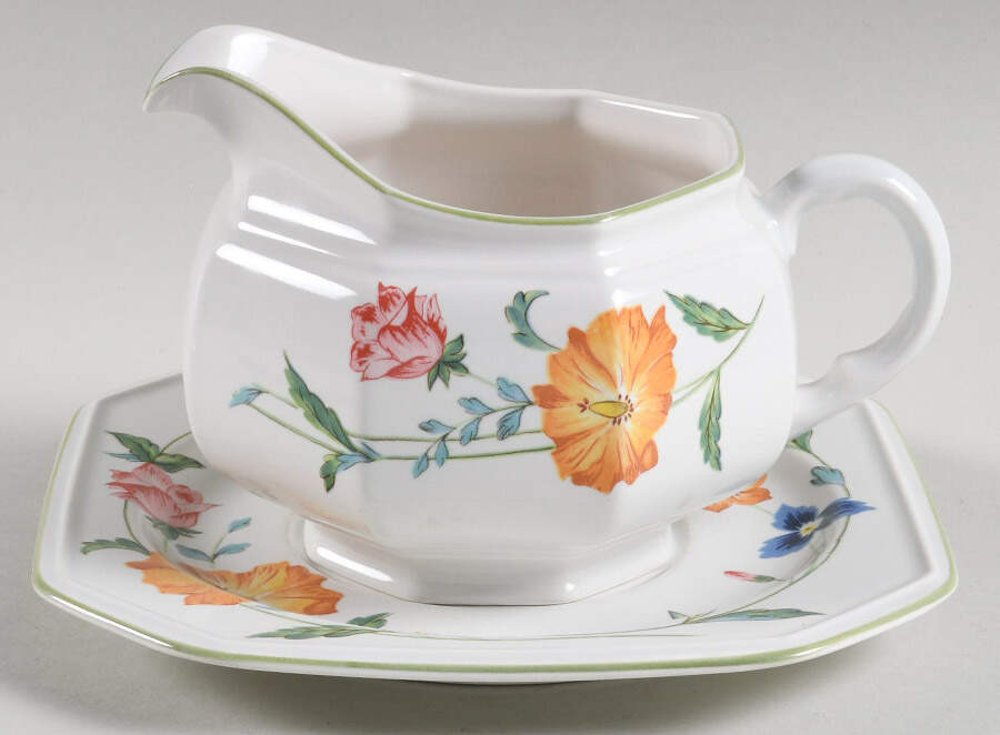Sidewalk Cafe Gravy Boat & Underplate by Mikasa-1