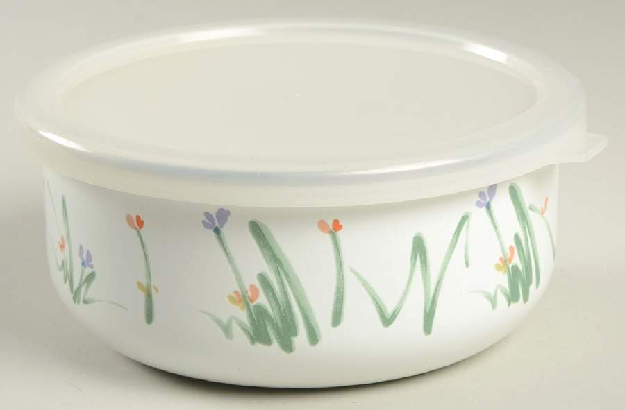 Sketch Book Bowl-Metal 5 7/8"  with Plastic Lid by Mikasa-1