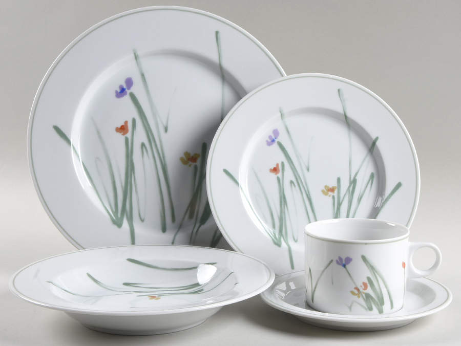 Sketch Book 5 Piece Place Setting by Mikasa-1