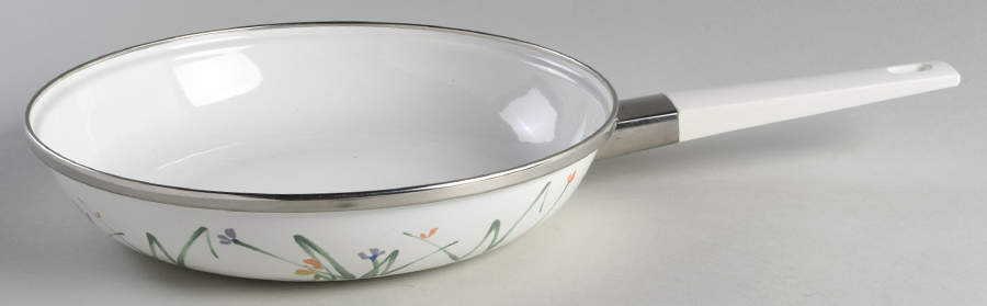 Sketch Book 9" Metal Skillet by Mikasa-1