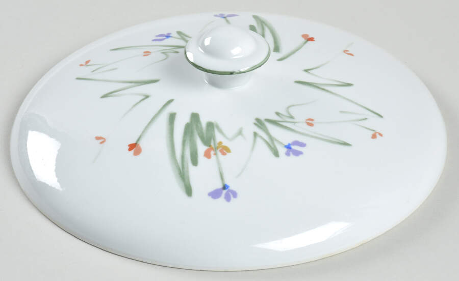 Sketch Book Lid for 3 Quart Round Casserole by Mikasa-1