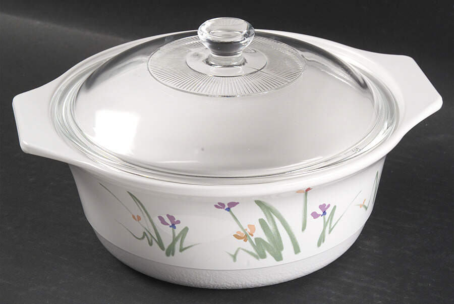 Sketch Book 1.75 Qt Round Covered Casserole by Mikasa-1