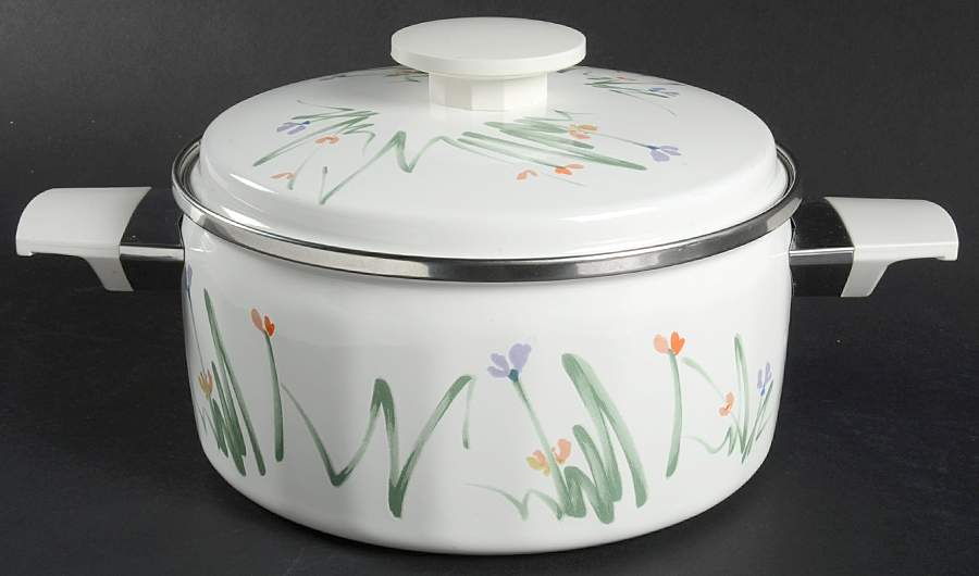 Sketch Book 3 Quart Metal Covered Casserole by Mikasa-1