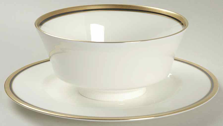 Skidmore Gravy Boat with Attached Underplate by Mikasa-1
