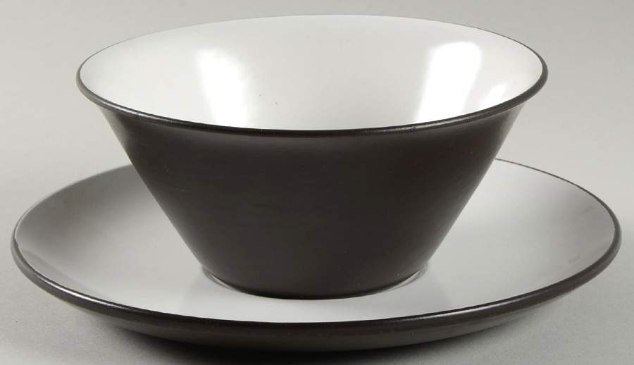 Snow White Gravy Boat & Underplate by Mikasa-1