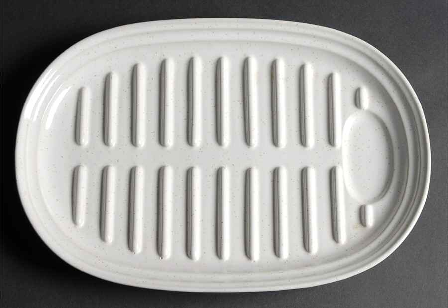 Snow White 14" Oval Serving Platter by Mikasa-1
